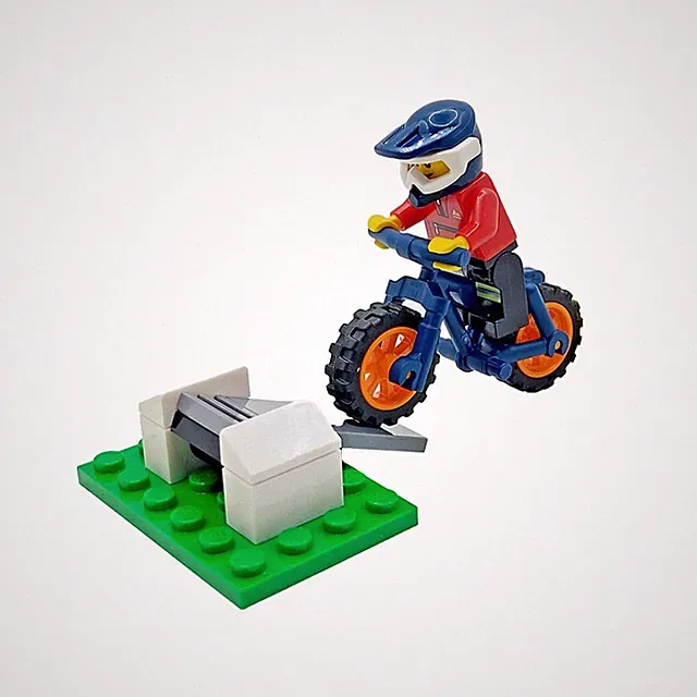 Genuine LEGO BMX Gift Mountain Dirt Bike Bicycle & Minifigure Ramp Fathers Day